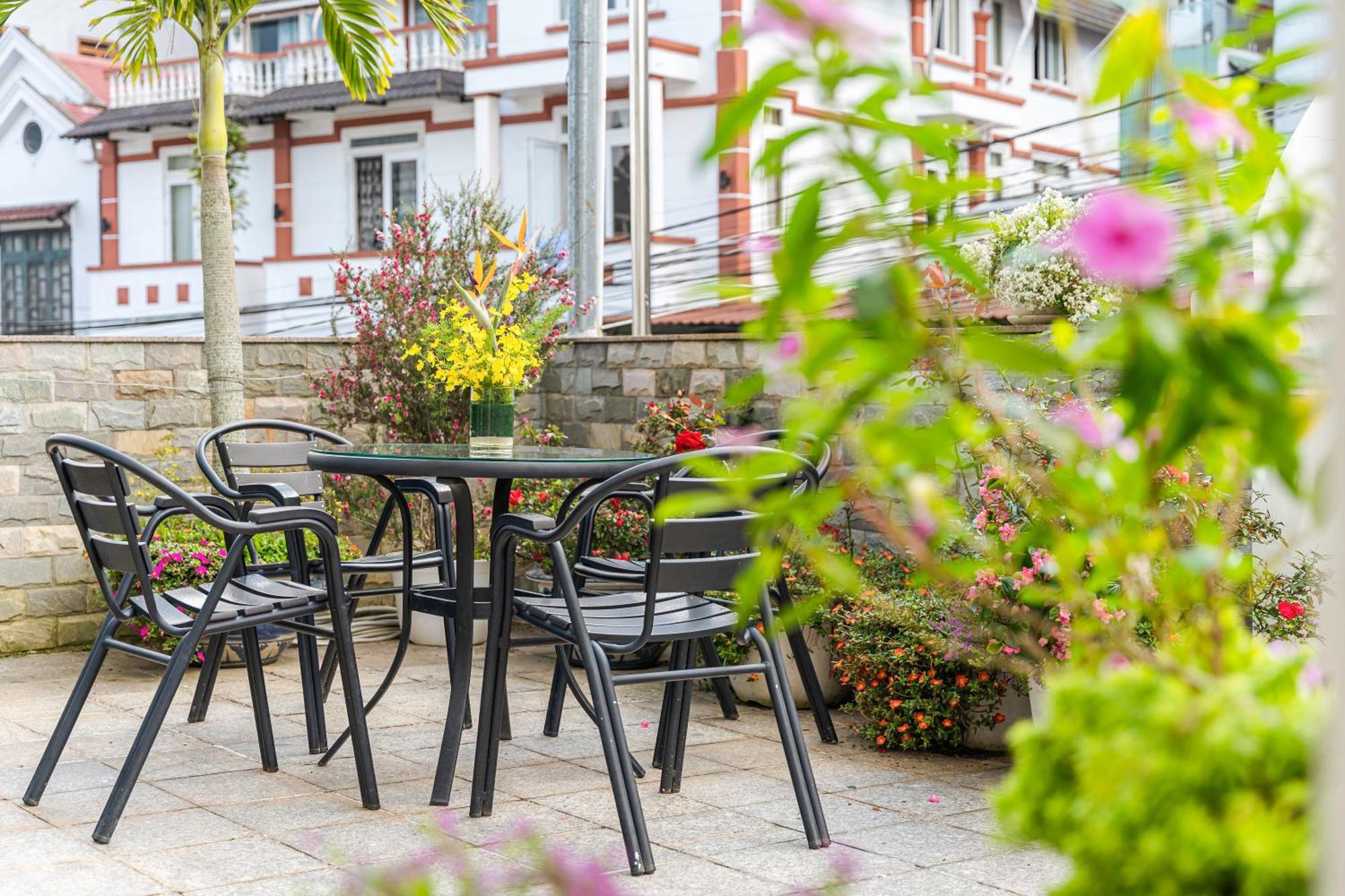 Minh Chien Hotel Да Лат Екстериор снимка